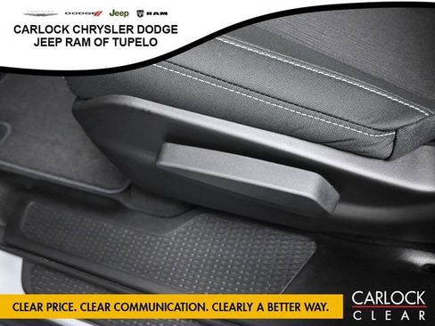 Used 2025 Jeep Grand Cherokee L Laredo image 33