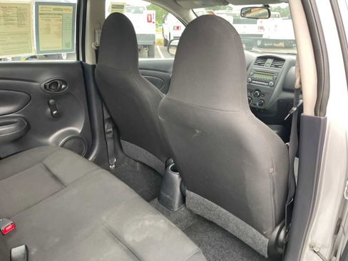 Used 2015 Nissan Versa S FWD image 24