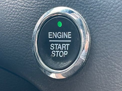 Used 2019 Ford Edge SE w/ SE Fleet Driver's Package FWD image 15