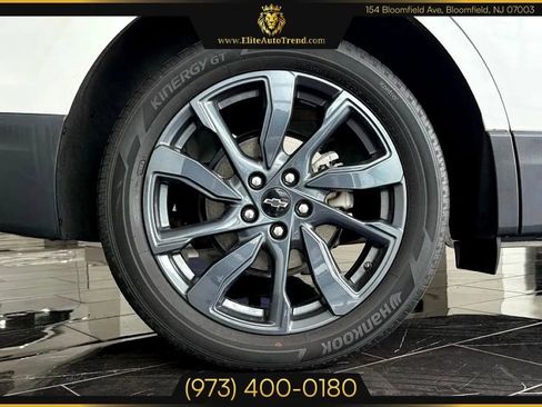 Used 2022 Chevrolet Equinox RS w/ Infotainment Package image 28