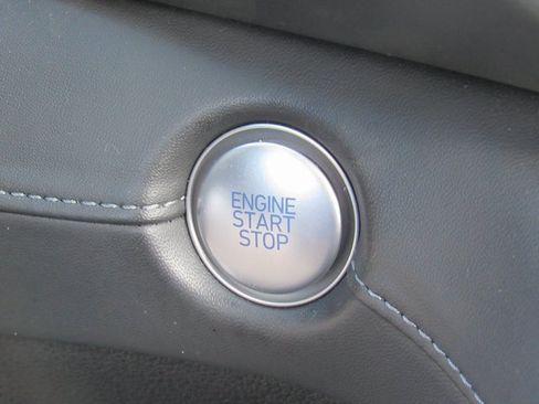 Used 2023 Hyundai Santa Fe SEL Premium image 21