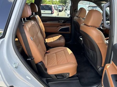 Used 2023 Kia Telluride EX X-Line AWD/4WD image 11