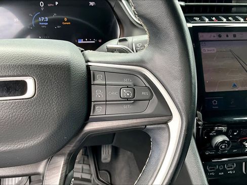 Used 2022 Jeep Grand Cherokee Limited RWD image 25