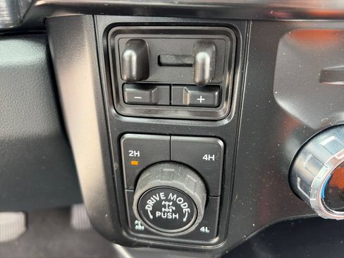 Used 2026 Ford F250 Lariat w/ Tremor Off-Road Package AWD/4WD image 31