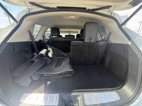 Used 2019 INFINITI QX60 Luxe w/ Essential Package AWD/4WD image 33