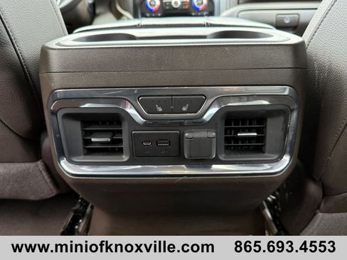 Used 2023 GMC Sierra 2500 Denali w/ Denali Black Diamond Edition AWD/4WD image 24