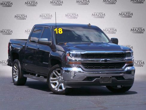 Used 2018 Chevrolet Silverado 1500 LT w/ All Star Edition RWD image 2