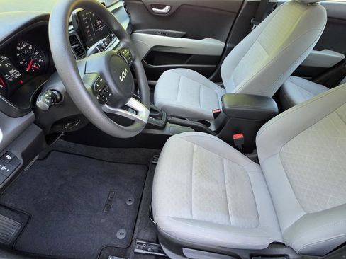 Used 2023 Kia Rio S image 6