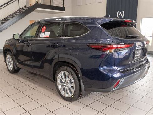 New 2026 Toyota Highlander Limited AWD/4WD image 23