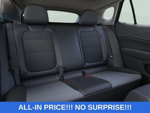 New 2026 Chevrolet Trax LT w/ LT Convenience Package FWD image 11