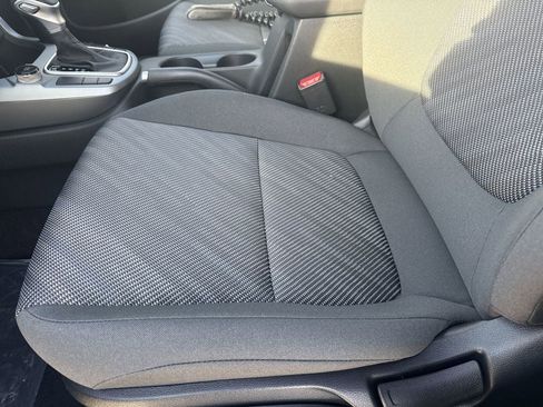 New 2026 Kia Seltos LX image 9