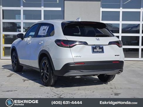 Used 2026 Honda HR-V Sport image 3