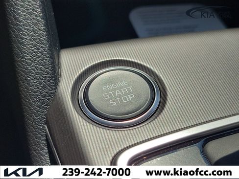 New 2026 Kia Sportage EX FWD image 31