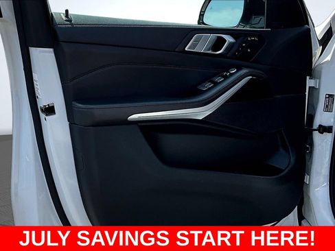Used 2020 BMW X7 xDrive40i w/ Cold Weather Package AWD/4WD image 21