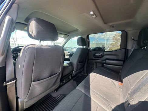 Used 2022 Chevrolet Silverado 1500 Custom w/ LPO, Dark Essentials Package image 21