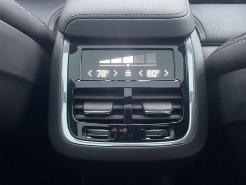 Certified 2023 Volvo XC60 B5 Ultimate image 22