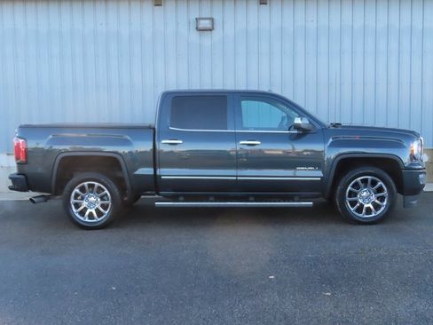 Used 2018 GMC Sierra 1500 Denali image 2