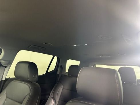 Used 2023 GMC Acadia SLT w/ Elevation Edition AWD/4WD image 12