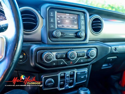 Used 2020 Jeep Gladiator Sport w/ Quick Order Package 24S image 20