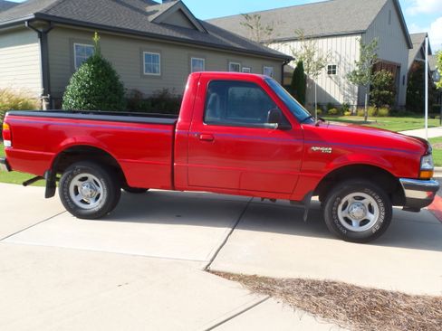 Used 1998 Ford Ranger XLT image 13