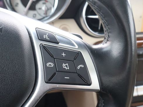 Used 2016 Mercedes-Benz SLK 300 image 21