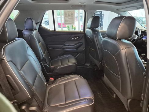 Used 2021 Chevrolet Traverse High Country AWD/4WD image 36