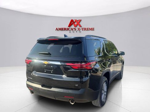 Used 2022 Chevrolet Traverse LT FWD image 6