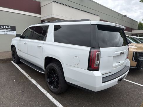 Used 2020 GMC Yukon XL SLT w/ Open Road Package AWD/4WD image 6