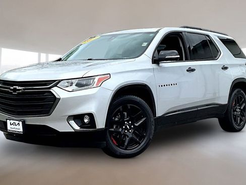 Used 2019 Chevrolet Traverse Premier w/ Redline Edition FWD image 1