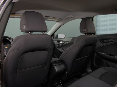 Used 2024 Chevrolet Malibu LS image 27