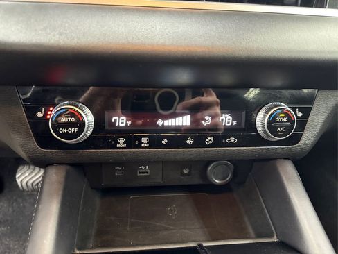 Used 2024 Mitsubishi Outlander SE image 32