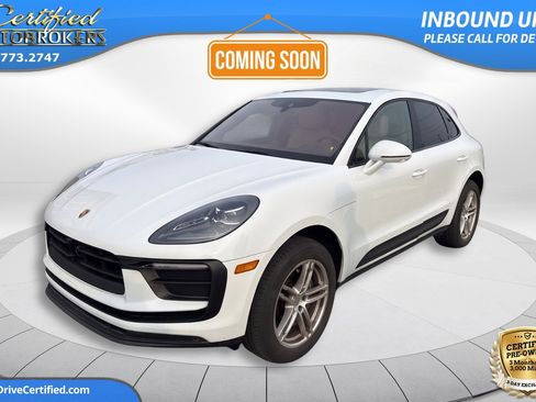 Used 2024 Porsche Macan AWD/4WD image 1
