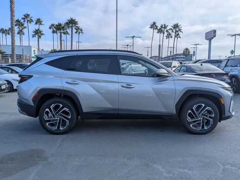 New 2025 Hyundai Tucson Limited image 5