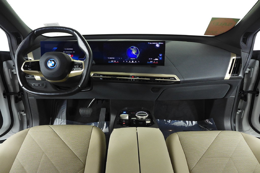 Certified 2024 BMW iX xDrive50 w/ Premium Package AWD/4WD image 24