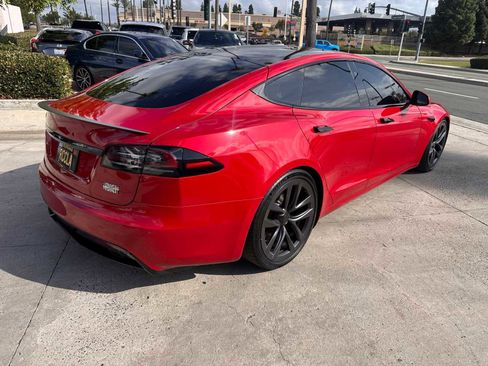 Used 2022 Tesla Model S Plaid image 5