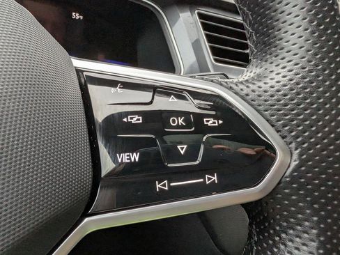 Certified 2024 Volkswagen Tiguan SE R-Line image 33