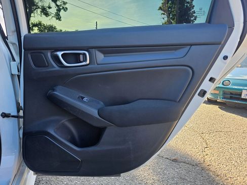 Used 2022 Honda Civic LX image 16