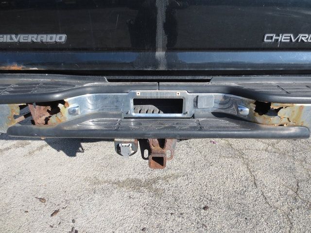 Used 2002 Chevrolet Silverado 2500 LT w/ Off-Road Skid Plate Pkg AWD/4WD image 14