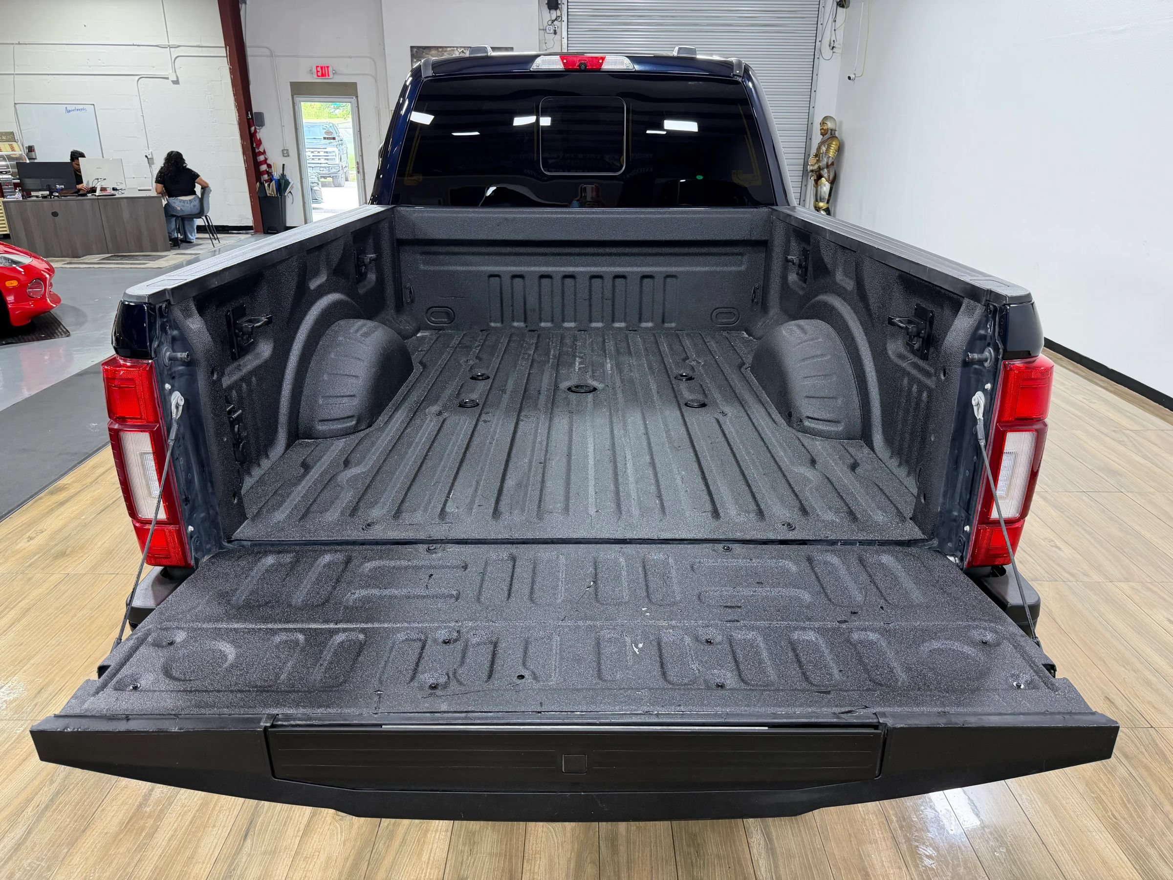Used 2022 Ford F250 Platinum AWD/4WD image 9