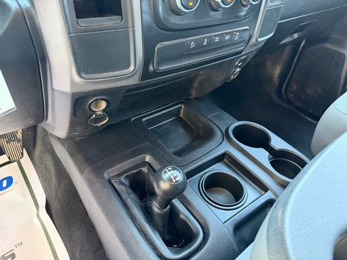 Used 2018 RAM 2500 Tradesman w/ Chrome Appearance Group image 26