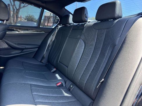 Used 2022 BMW 530i w/ Executive Package image 22