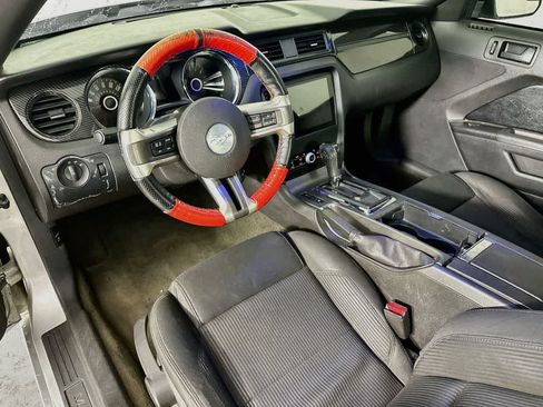 Used 2014 Ford Mustang Coupe RWD image 2