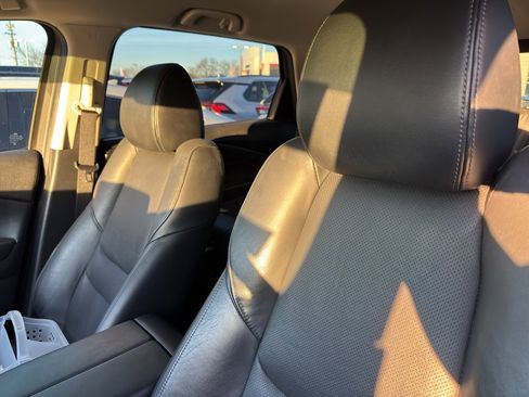 Used 2022 MAZDA CX-9 Touring image 6