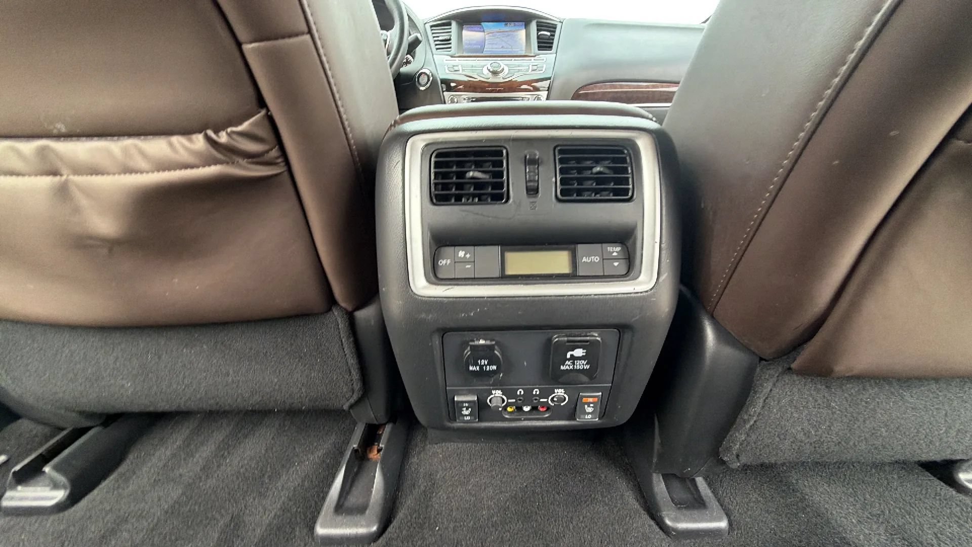 Used 2015 INFINITI QX60 Luxe w/ Deluxe Touring Package AWD/4WD image 39