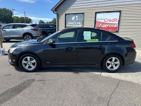 Used 2011 Chevrolet Cruze LT w/ RS Package FWD image 8