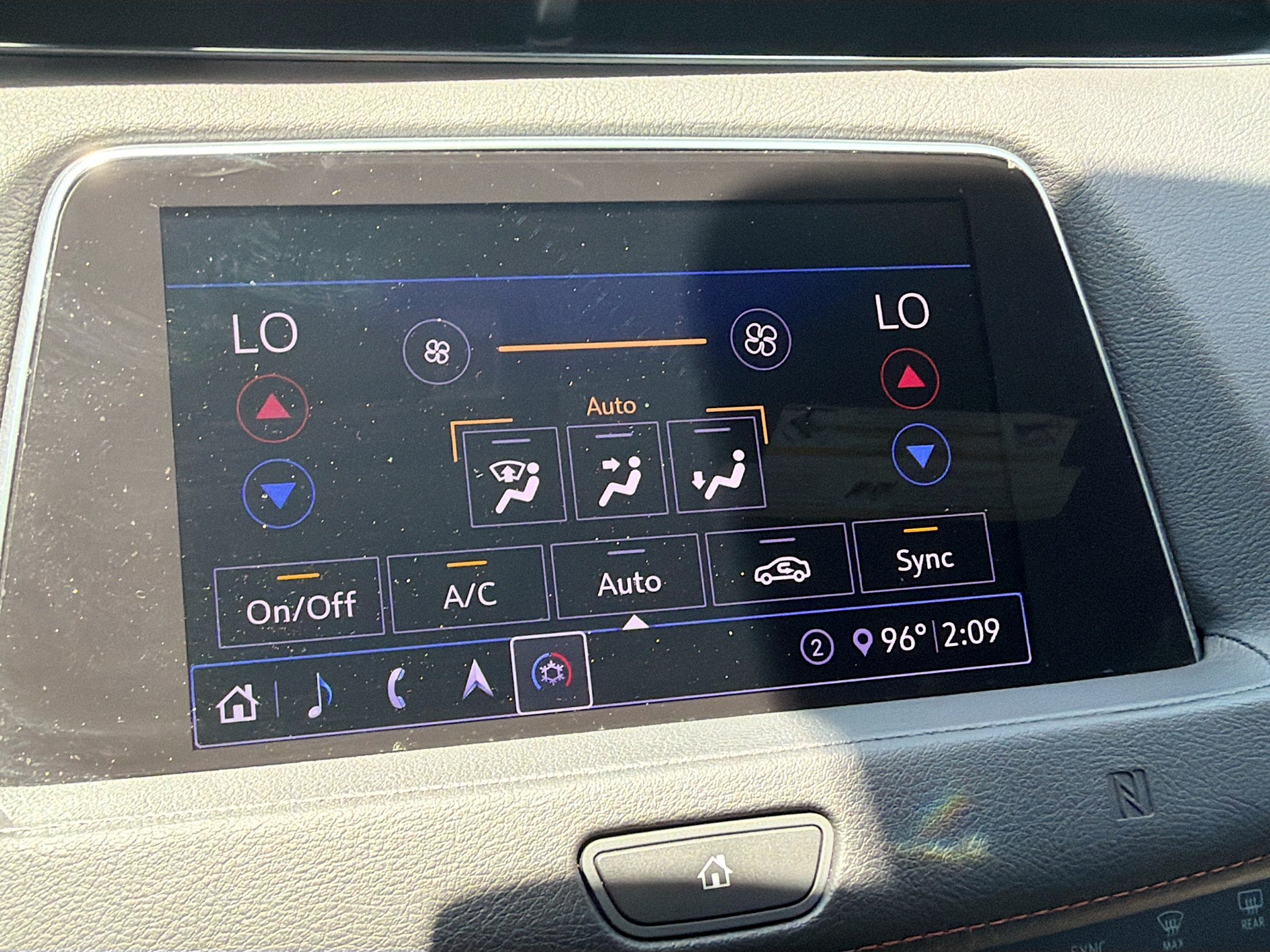 Used 2020 Cadillac XT4 Sport w/ Driver Awareness Package FWD image 17