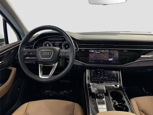Certified 2025 Audi Q7 3.0T Premium Plus AWD/4WD image 23