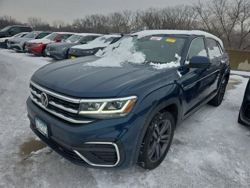 Used 2022 Volkswagen Atlas Cross Sport SEL R-Line w/ Cross Sport MDO Package image 4
