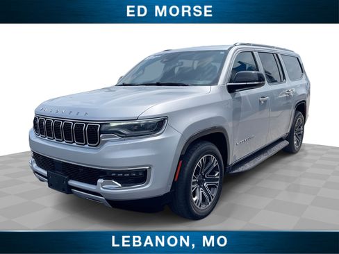 Used 2024 Jeep Wagoneer L Series II w/ Flexible Seating Group AWD/4WD image 1