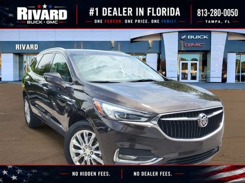 Used 2018 Buick Enclave Essence FWD image 1